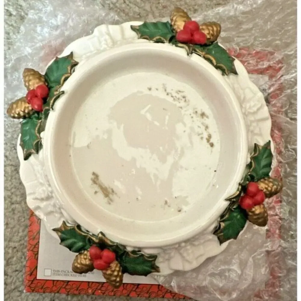 Vintage Artmark Chicago 7x4 Inch Porcelain Holly Candle‎ Holder NIB Holiday